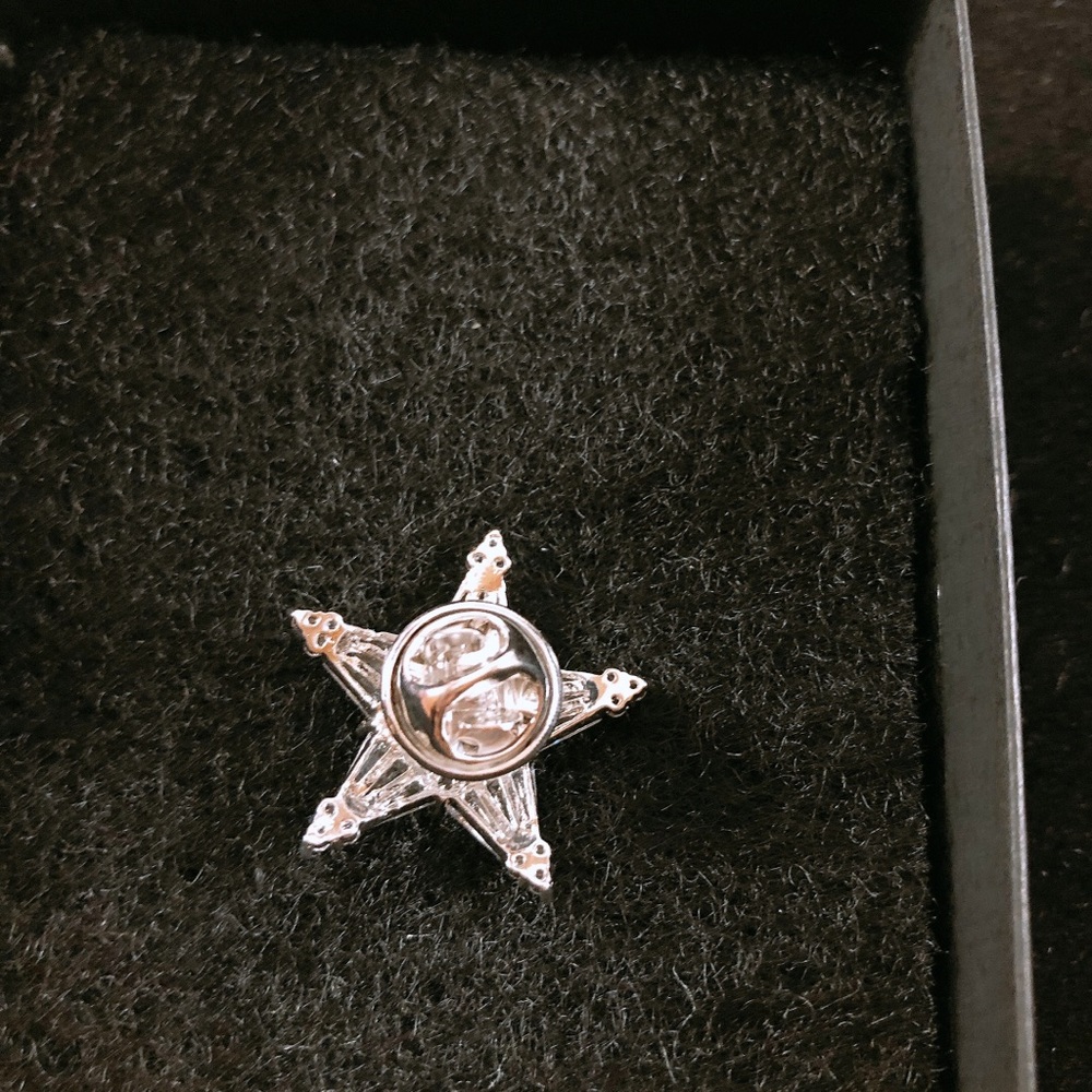Brooch - Picture 5 of 5